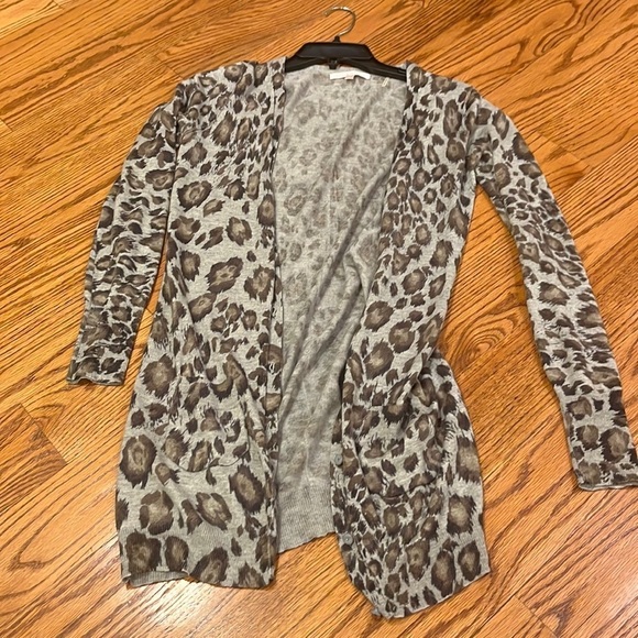 Rebecca Taylor Woman’s Grey Leopard Print Cardigan Size M - Picture 1 of 6